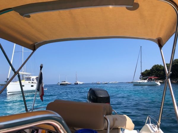 Bateau Moteur Key Largo 18 occasion vue interieur