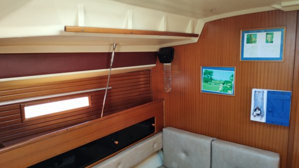 Dufour 34 voilier occasion Carre babord scaled