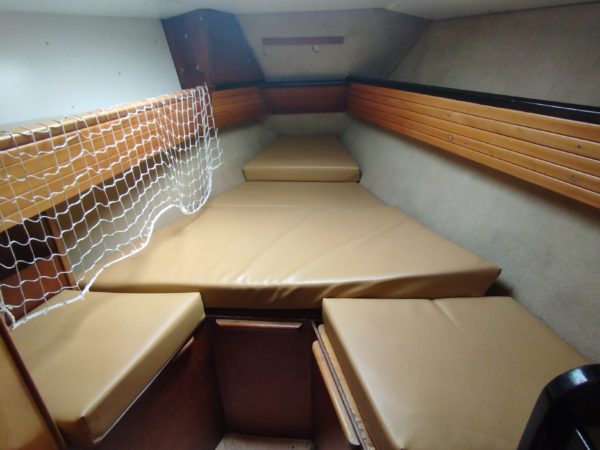 Voilier occasion Albatre Plaisance SUN FIZZ Vue cabine avant scaled