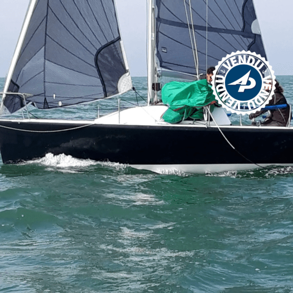 747 sportboat vendu