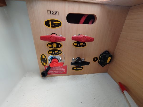 Barracuda 9 coupe batteries