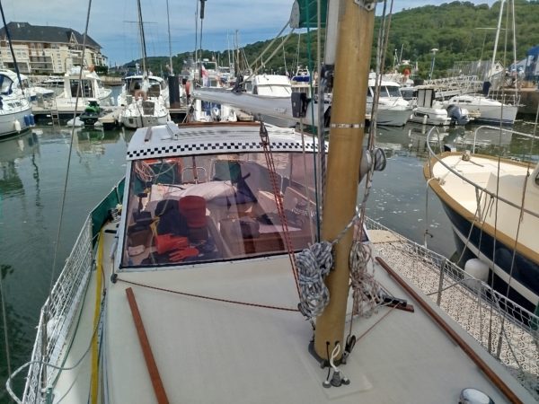 évasion 25 timonerie descente