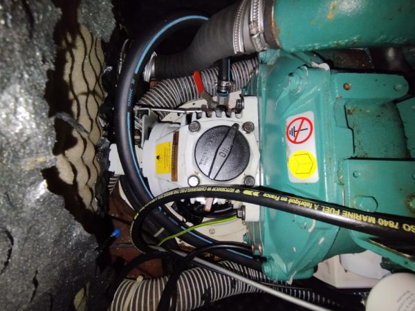 First 31.7 occasion Albatre Plaisance Normandie moteur Volvo 2