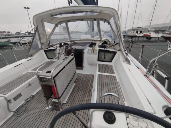 Bénéteau Oceanis 41.1 voilier occasion Albatre Plaisance Normandie cockpit