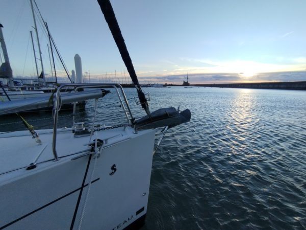Bénéteau Oceanis 41.1 voilier occasion Albatre Plaisance Normandie etrave