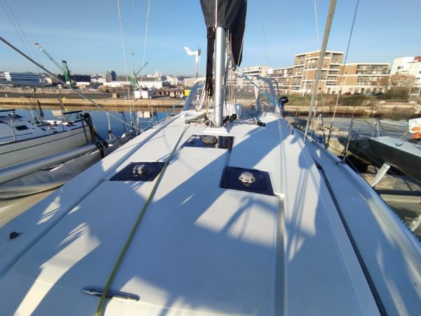 Bénéteau Oceanis 41.1 voilier occasion Albatre Plaisance Normandie pont