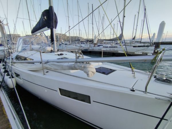 Bénéteau Oceanis 41.1 voilier occasion Albatre Plaisance Normandie ponton