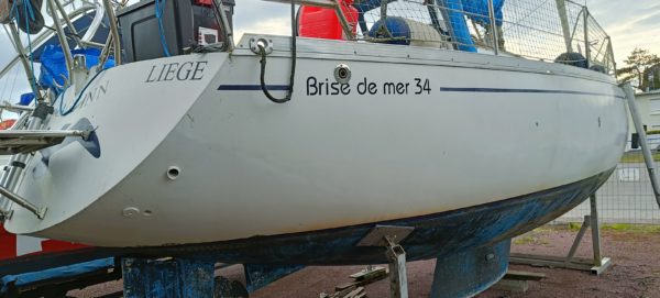 Brise de mer 34 voilier occasion Albatre Plaisance Normandie 17