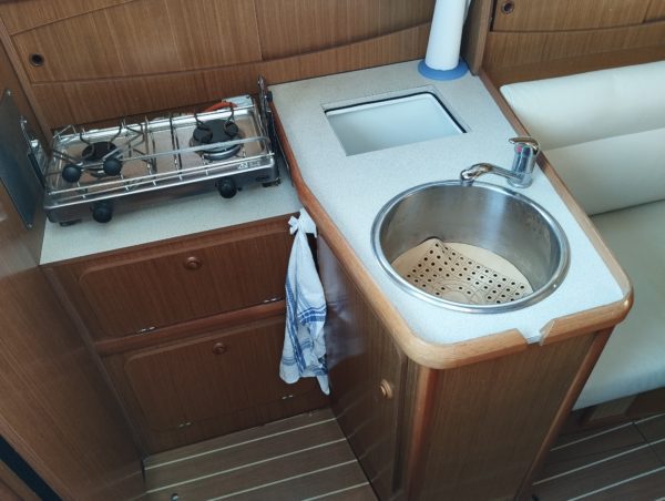 Sun Odyssey 29.2 voilier occasion Albatre Plaisance Normandie 13