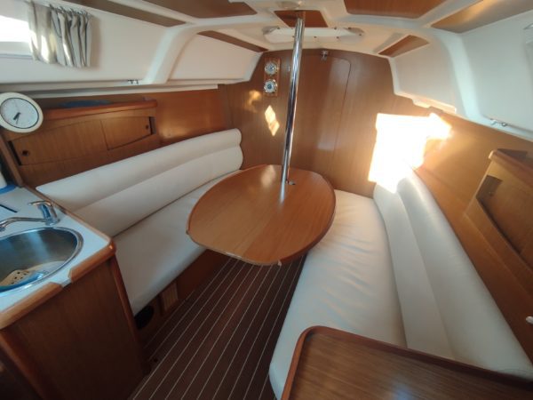 Sun Odyssey 29.2 voilier occasion Albatre Plaisance Normandie 8