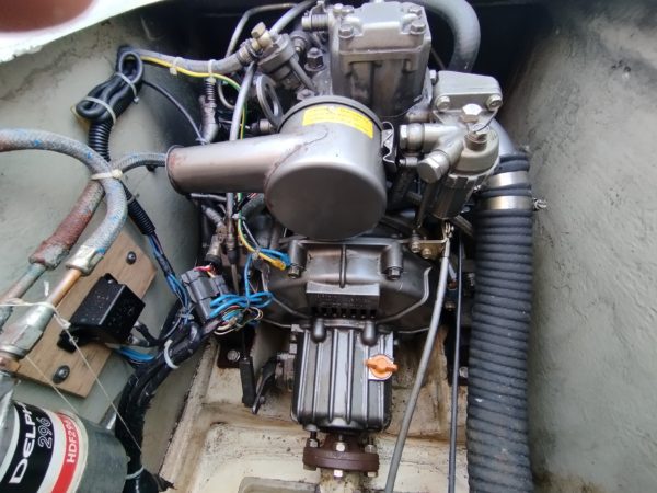 Dehler 25 cruising voilier occasion Albatre Plaisance Normandie Moteur Yanmar