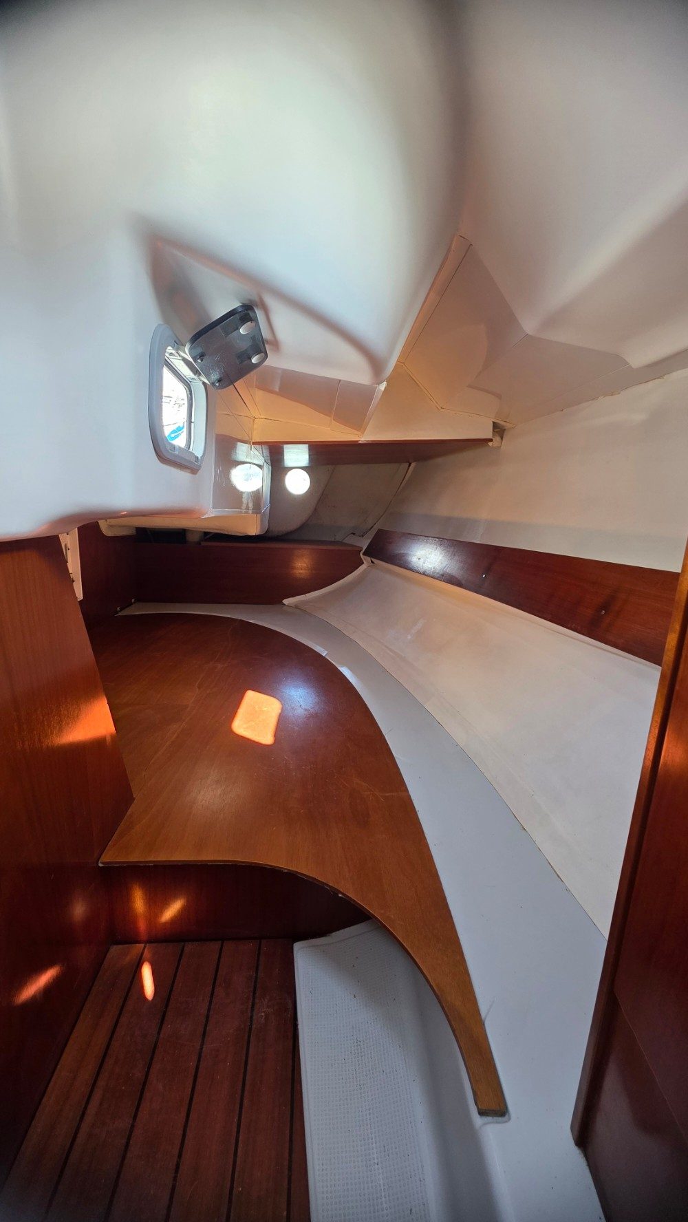 First 300 Spirit voilier à vendre occasion Albatre Plaisance Normandie 16