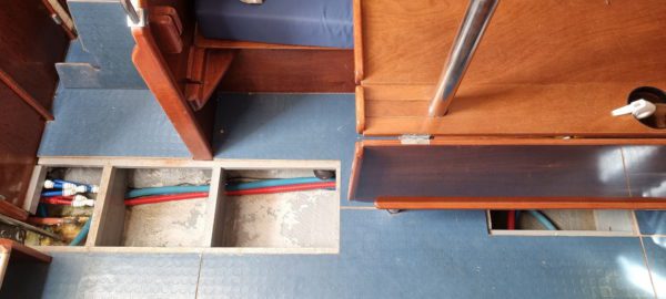 Voilier Amel Euros 41 occasion Albatre Plaisance 14