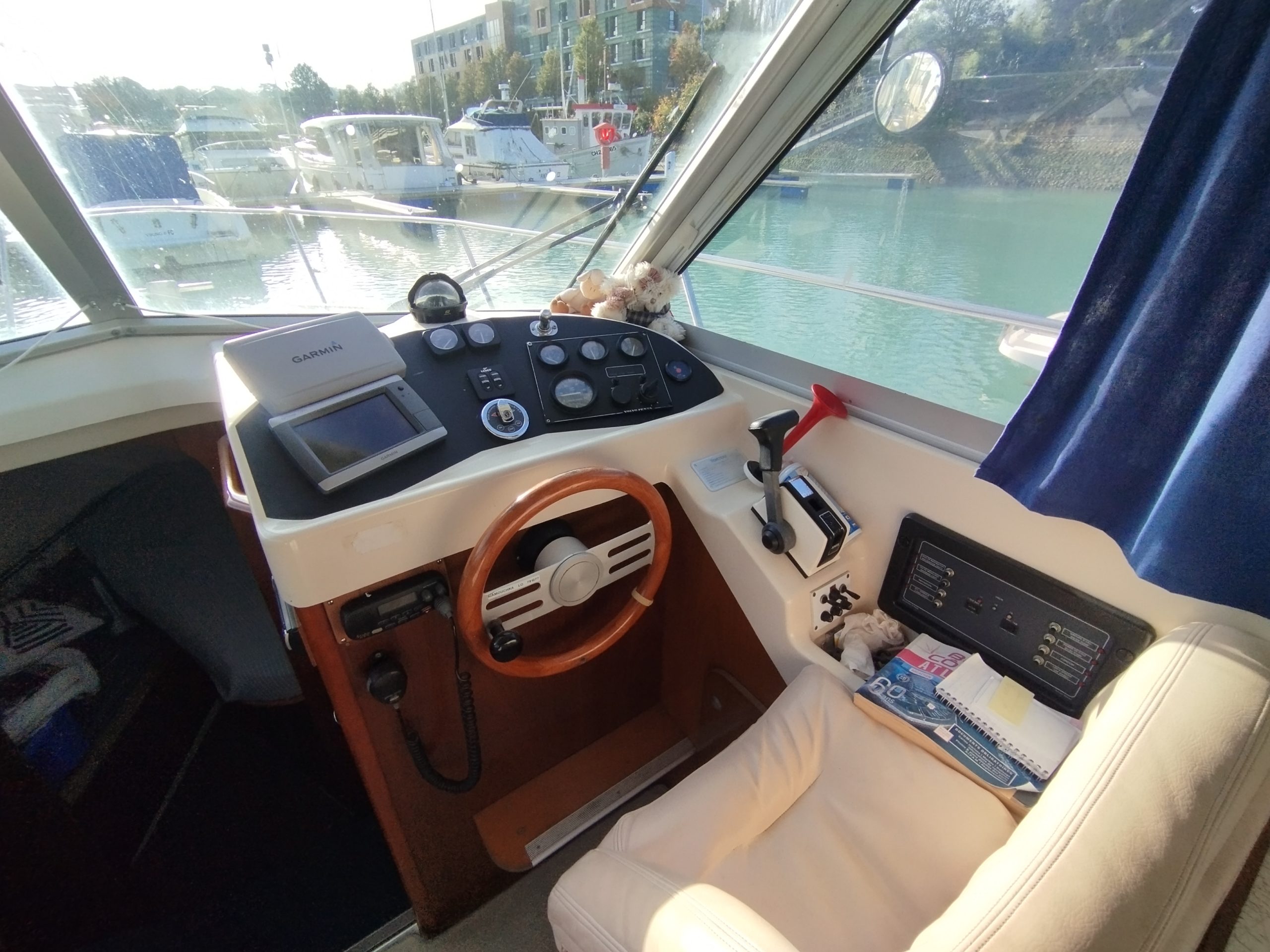 Antares 805 vedette occasion à vendre Albatre Plaisance Normandie 10