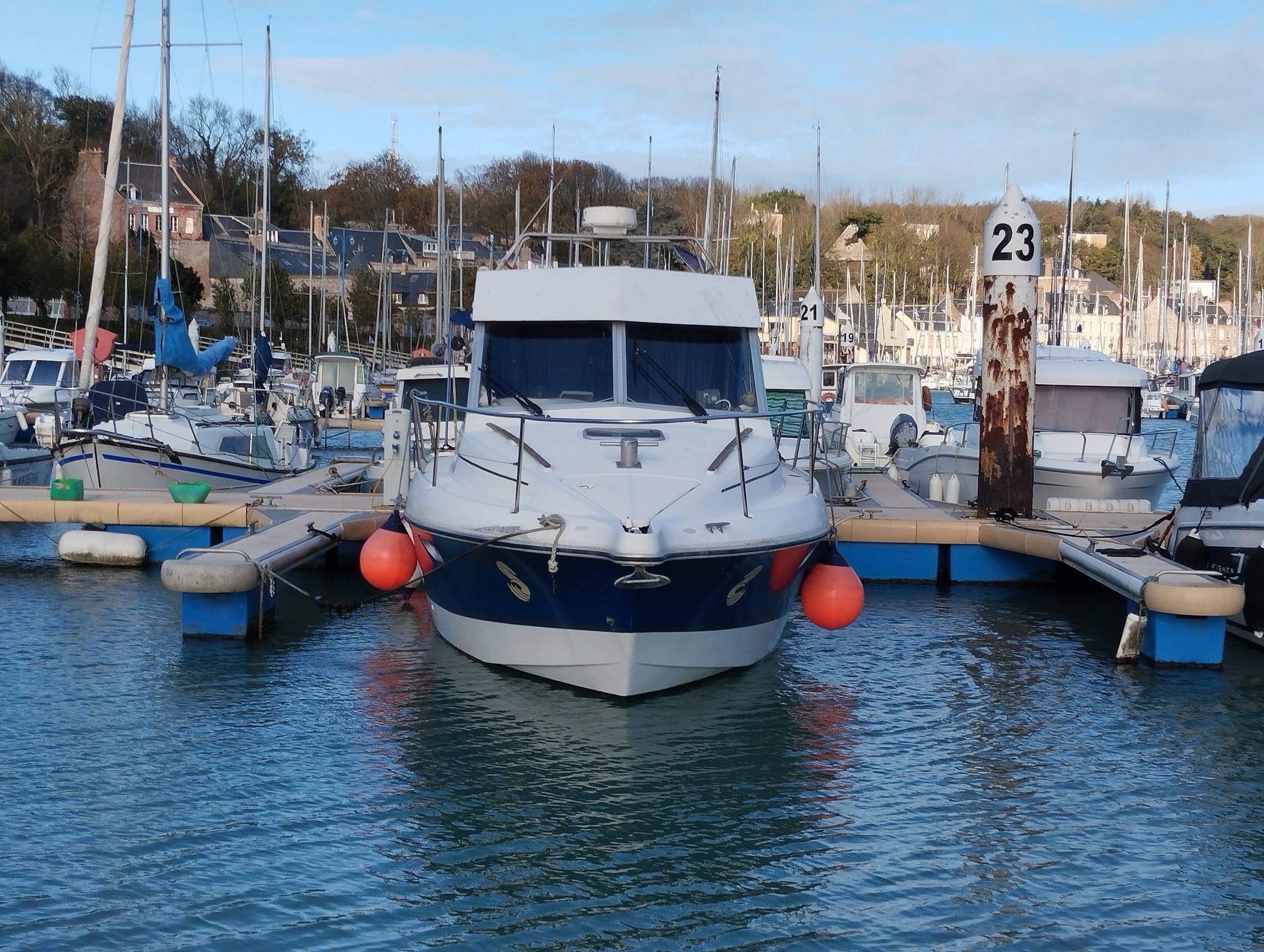 Antares 805 vedette occasion à vendre Albatre Plaisance Normandie 3