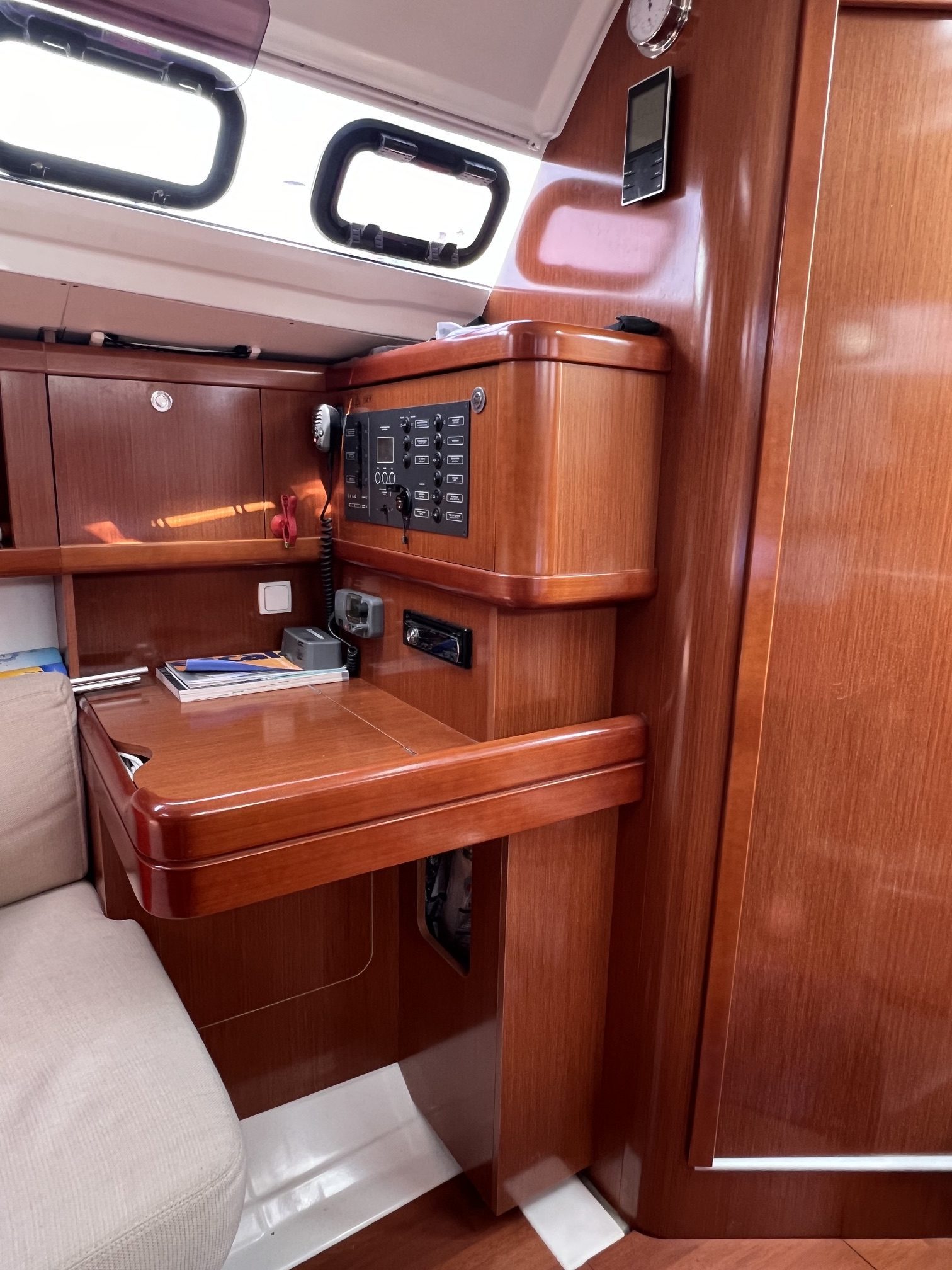 Beneteau Oceanis 31 voilier occasion a vendre Albatre Plaisance Normandie 3