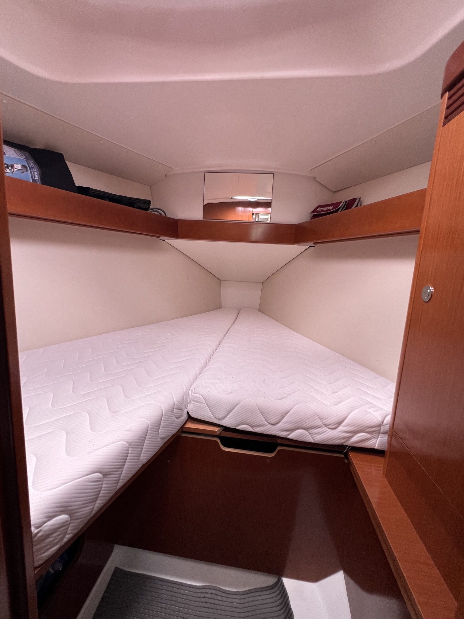 Beneteau Oceanis 31 voilier occasion a vendre Albatre Plaisance Normandie 5