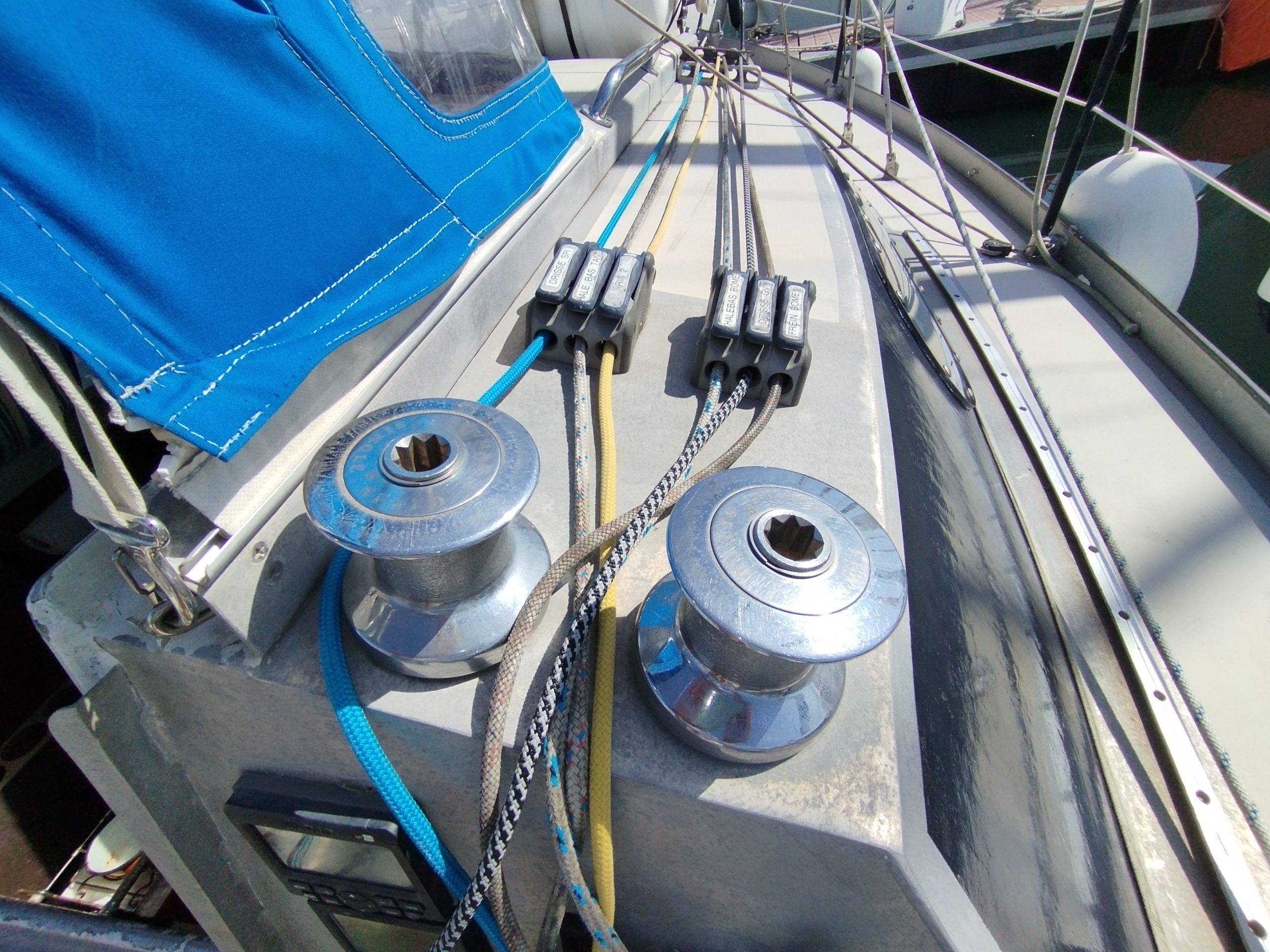 Brise de mer 28 voilier aluminium occasion Albatre Plaisance Normandie 15