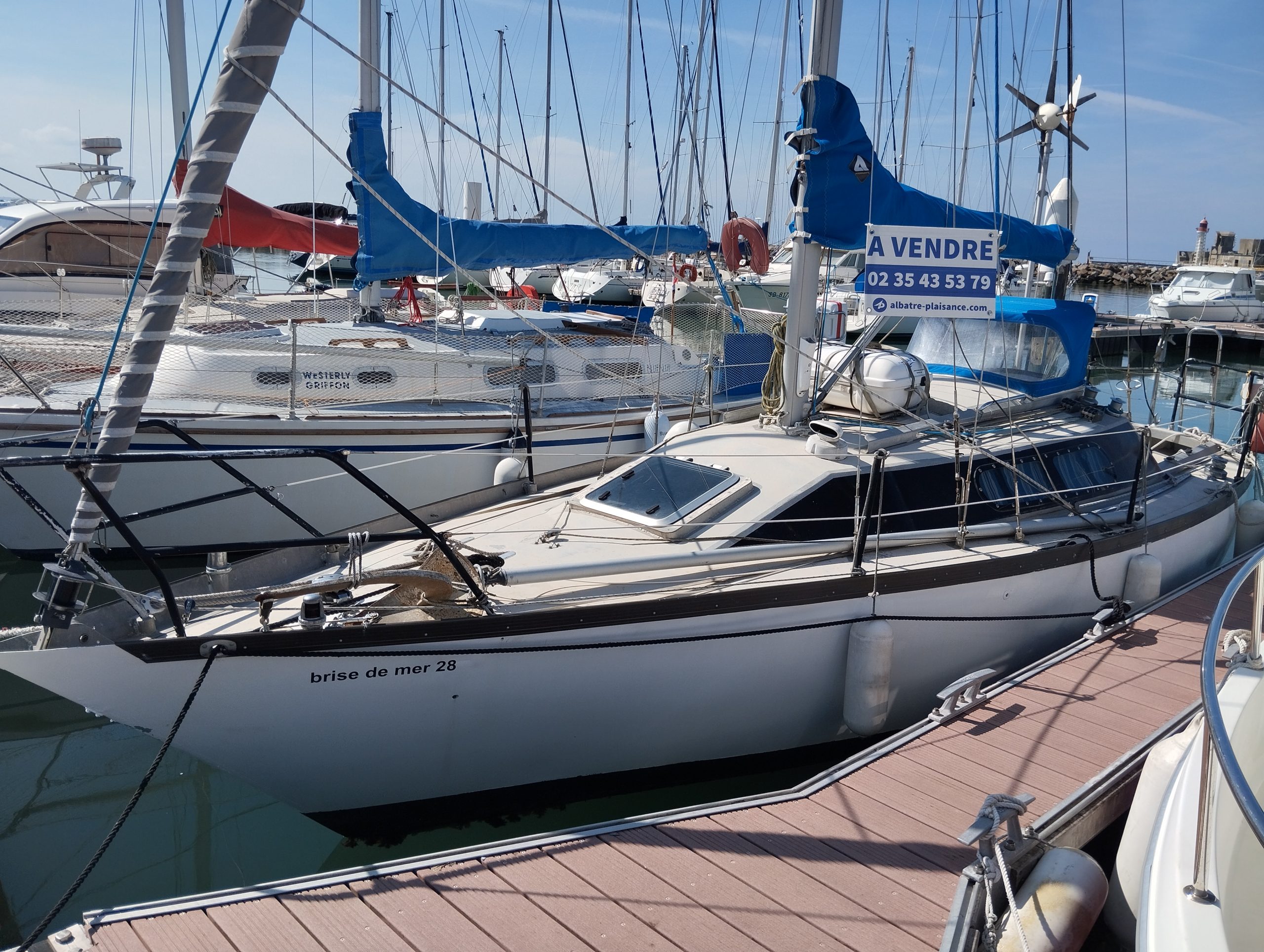 Brise de mer 28 voilier aluminium occasion Albatre Plaisance Normandie 24